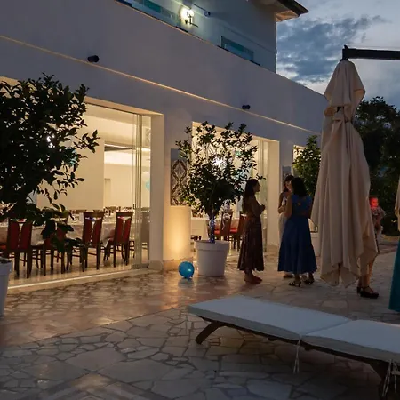 Oda ve Kahvaltı Le Vajane