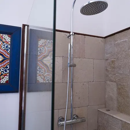 Le Vajane Oda ve Kahvaltı *